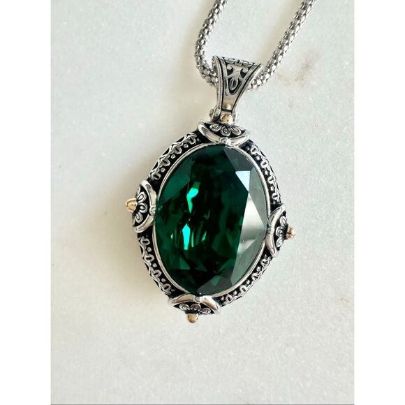 Emerald green crystal oval pendant necklace with sterling silver and 14 gold pla - Picture 7 of 14